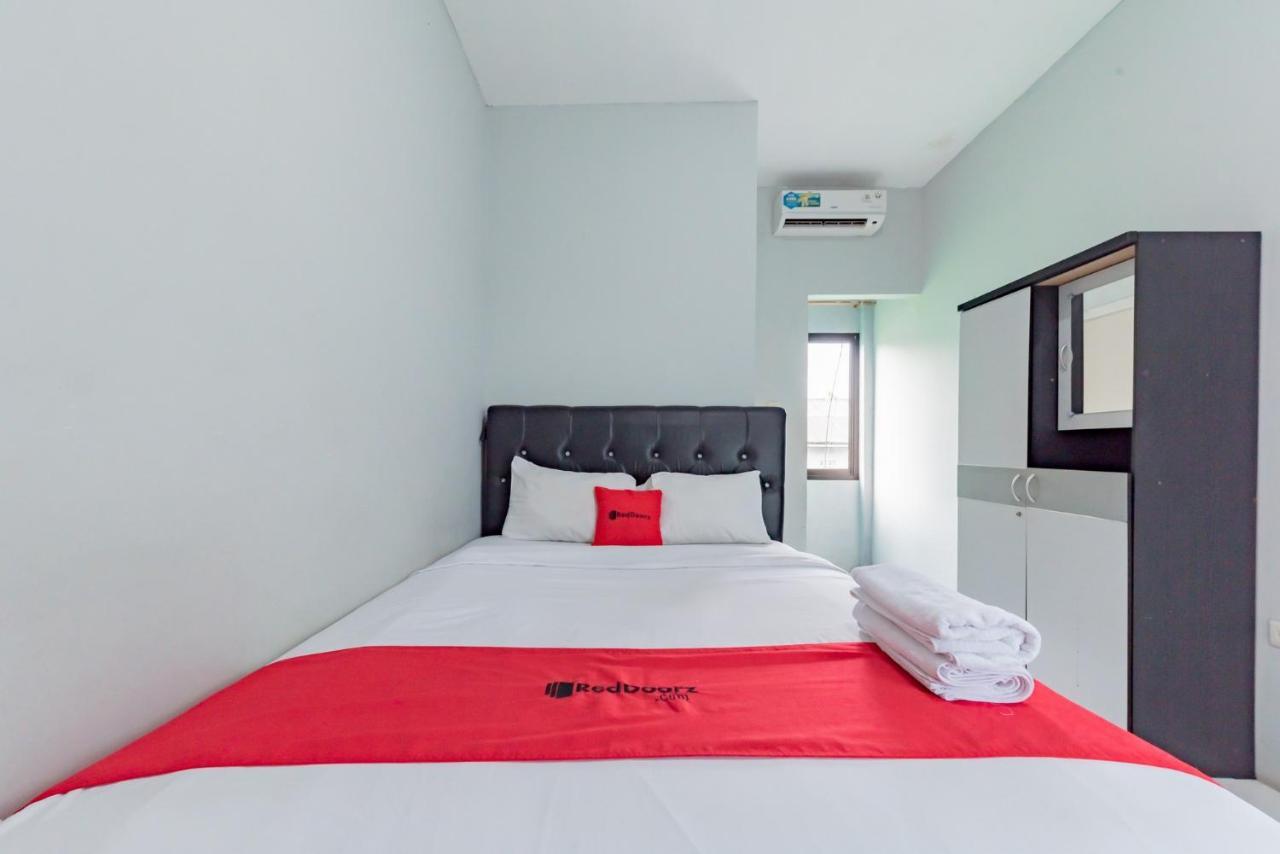Reddoorz Syariah Near Rs Hermina Sukabumi Exterior photo